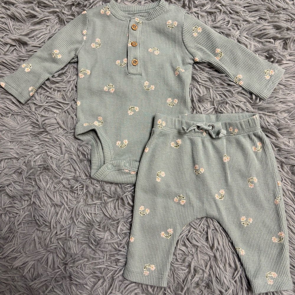 Light Green Floral Matching Set